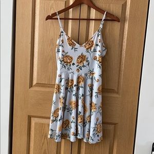 Floral spring dress 🌼